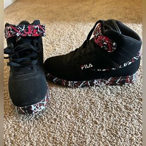 Brand new Fila high top boys sneakers